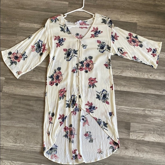 💜 Floral Button-Down Tunic - Picture 1 of 1